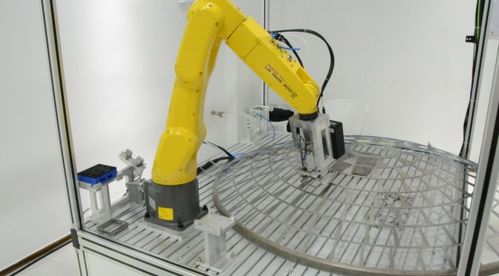 智能镀膜的革命 富唯智能上下料设备与智能化监控系统的融合